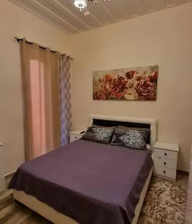 Luxurystonevilla *